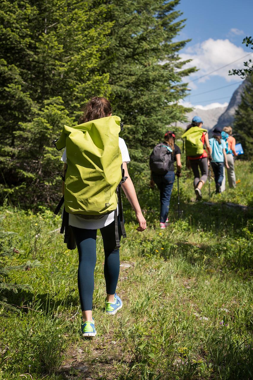 hiking, backpack, mountains-2446336.jpg